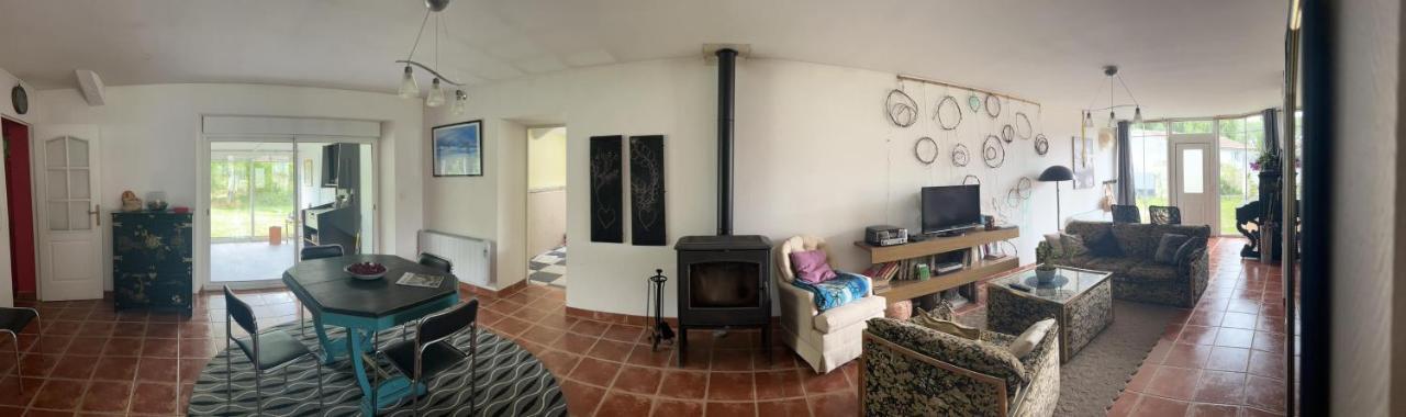 La Maison D'Hotes Des Charentes Les Touches-de-Périgny エクステリア 写真